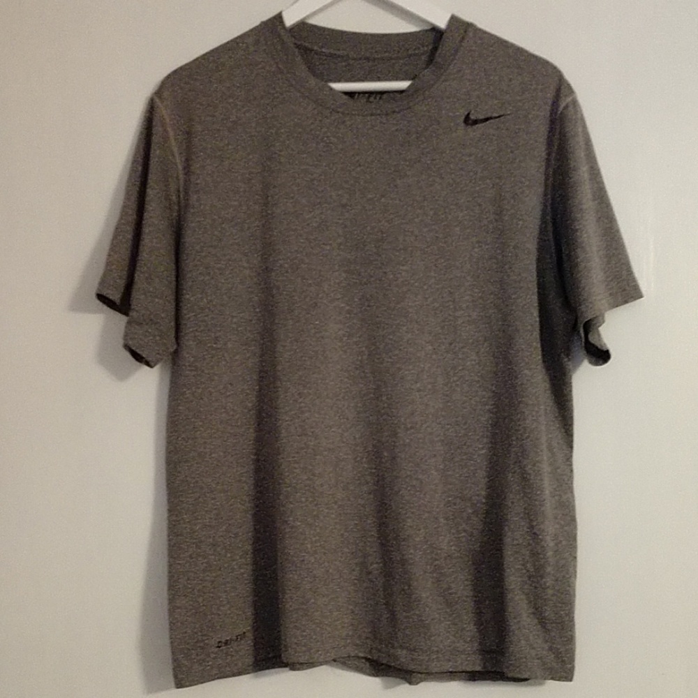 Nike dri-fit sz Large